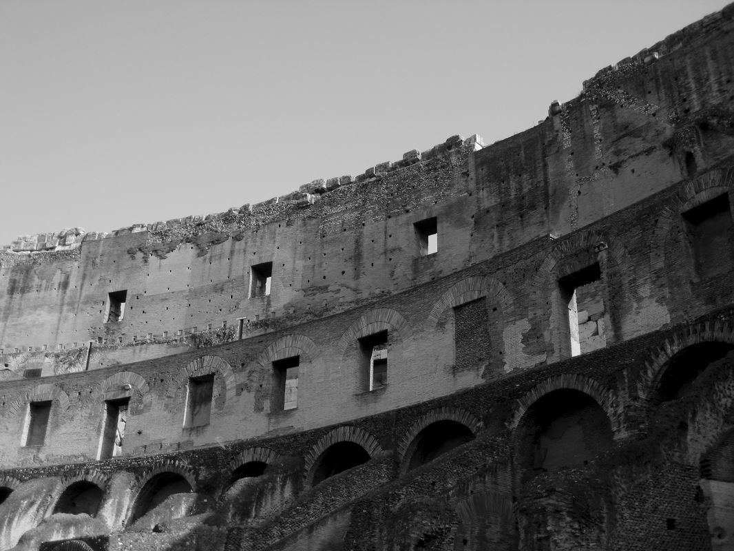 Стена Колизея